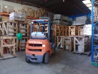 LOCAL COMERCIAL NAVE Y ALMACEN