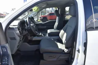 Ford F-150 Lightning 2024 AWD XLT 4dr SuperCrew 5.5 ft. SB