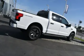 Ford F-150 Lightning 2024 AWD XLT 4dr SuperCrew 5.5 ft. SB