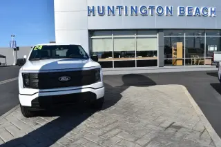 Ford F-150 Lightning 2024 AWD XLT 4dr SuperCrew 5.5 ft. SB