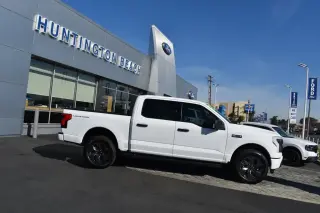 Ford F-150 Lightning 2024 AWD XLT 4dr SuperCrew 5.5 ft. SB
