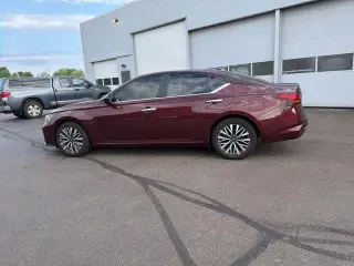 Nissan Altima 2025 2.5 SV 4dr Sedan