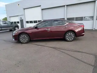 Nissan Altima 2025 2.5 SV 4dr Sedan