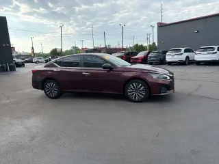 Nissan Altima 2025 2.5 SV 4dr Sedan