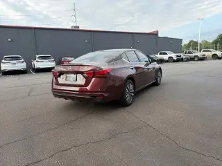 Nissan Altima 2025 2.5 SV 4dr Sedan