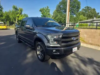 Ford F-150 2015 4x4 Lariat 4dr SuperCrew 5.5 ft. SB