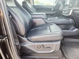 Ford Expedition 2023 4x2 XLT 4dr SUV