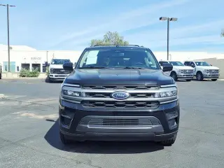 Ford Expedition 2023 4x2 XLT 4dr SUV