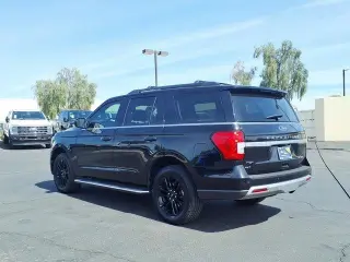 Ford Expedition 2023 4x2 XLT 4dr SUV