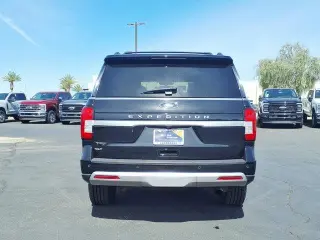Ford Expedition 2023 4x2 XLT 4dr SUV