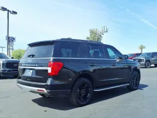 Ford Expedition 2023 4x2 XLT 4dr SUV