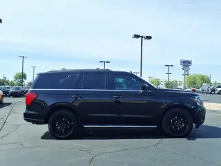 Ford Expedition 2023 4x2 XLT 4dr SUV