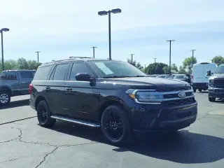 Ford Expedition 2023 4x2 XLT 4dr SUV