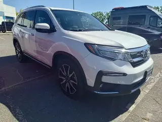 Honda Pilot 2020 AWD Touring 4dr SUV w/Rear Captain's Chairs