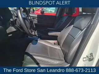 Honda Pilot 2020 AWD Touring 4dr SUV w/Rear Captain's Chairs
