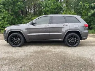 Jeep Grand Cherokee 2017 4x2 Laredo E 4dr SUV