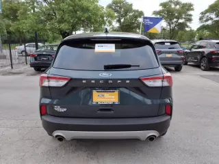 Ford Escape 2022 SE 4dr SUV