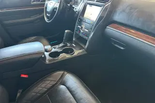 Ford Explorer 2019 AWD Platinum 4dr SUV