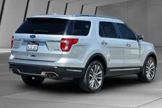 Ford Explorer 2019 AWD Platinum 4dr SUV