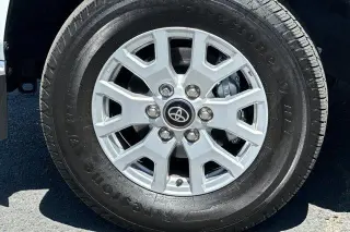 Toyota Tacoma 2025 4x4 SR5 4dr Double Cab 5.0 ft SB