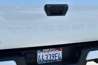 Toyota Tacoma 2025 4x4 SR5 4dr Double Cab 5.0 ft SB