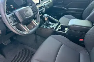Toyota Tacoma 2025 4x4 SR5 4dr Double Cab 5.0 ft SB
