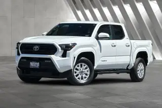 Toyota Tacoma 2025 4x4 SR5 4dr Double Cab 5.0 ft SB