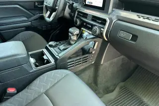 Toyota Tacoma 2025 4x4 SR5 4dr Double Cab 5.0 ft SB
