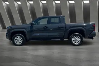 Toyota Tacoma 2025 4x4 SR5 4dr Double Cab 5.0 ft SB