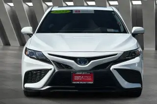 Toyota Camry Hybrid 2024 SE 4dr Sedan