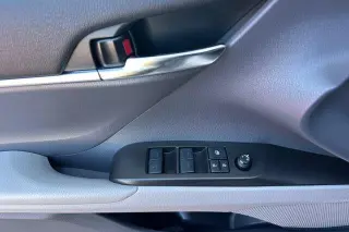 Toyota Camry Hybrid 2024 SE 4dr Sedan