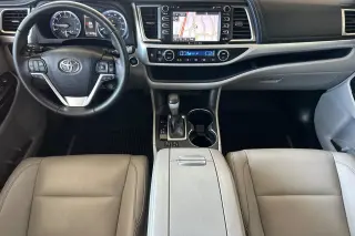 Toyota Highlander 2019 XLE 4dr SUV