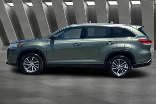 Toyota Highlander 2019 XLE 4dr SUV