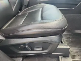 Ford Explorer 2023 AWD XLT 4dr SUV