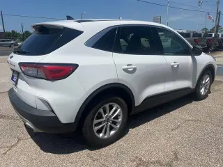Ford Escape 2022 SE 4dr SUV