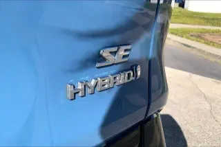 Toyota RAV4 Hybrid 2024 AWD SE 4dr SUV