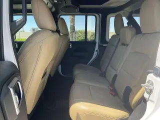 Jeep Wrangler Unlimited 2018 4x4 Moab 4dr SUV (midyear release)