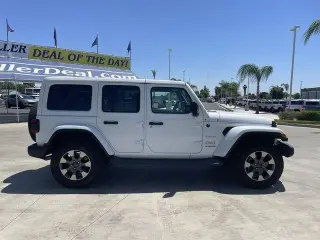 Jeep Wrangler Unlimited 2018 4x4 Moab 4dr SUV (midyear release)