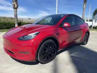 Tesla Model Y 2022 AWD Long Range 4dr Crossover