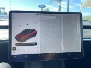 Tesla Model Y 2022 AWD Long Range 4dr Crossover
