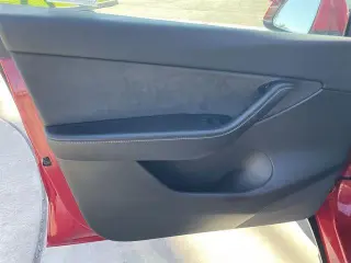 Tesla Model Y 2022 AWD Long Range 4dr Crossover