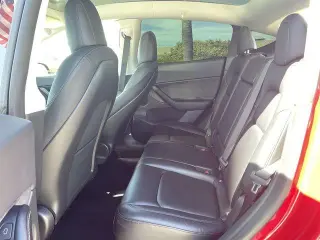 Tesla Model Y 2022 AWD Long Range 4dr Crossover