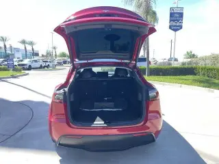 Tesla Model Y 2022 AWD Long Range 4dr Crossover