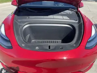 Tesla Model Y 2022 AWD Long Range 4dr Crossover