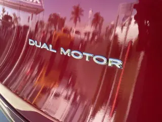 Tesla Model Y 2022 AWD Long Range 4dr Crossover