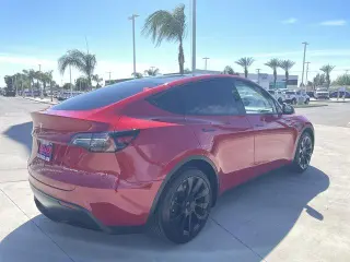 Tesla Model Y 2022 AWD Long Range 4dr Crossover
