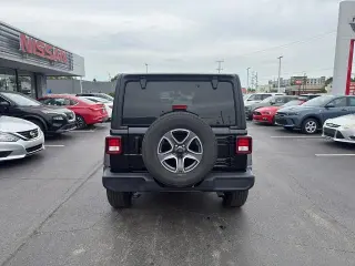 Jeep Wrangler Unlimited 2022 4x4 Sport 4dr SUV