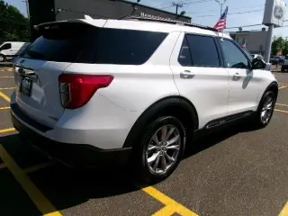 Ford Explorer 2023 AWD XLT 4dr SUV
