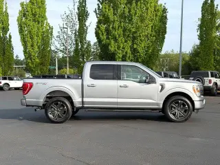 Ford F-150 2021 4x4 Lariat 4dr SuperCrew 5.5 ft. SB