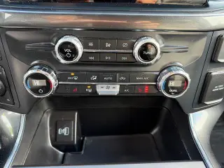 Ford F-150 2021 4x4 Lariat 4dr SuperCrew 5.5 ft. SB